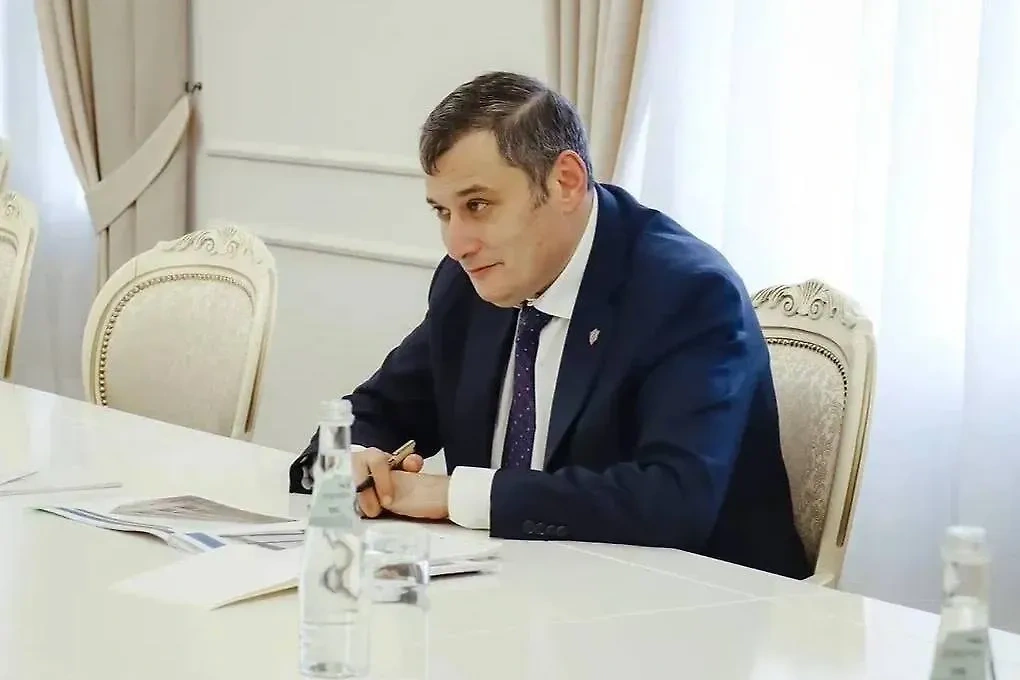 Александр Хинштейн. Обложка © Telegram / Александр Хинштейн