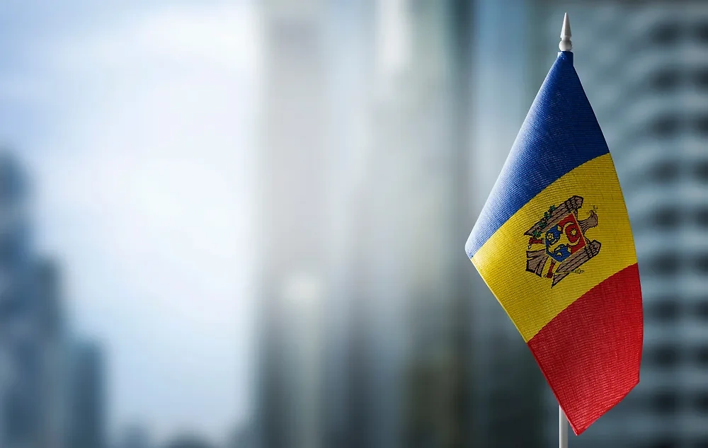 Обложка © Shutterstock / FOTODOM / BUTENKOV ALEKSEI