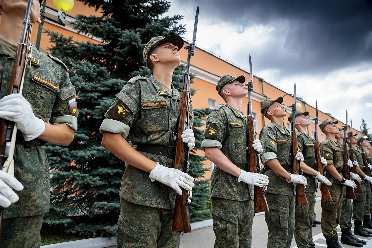Минобороны заявило об отсутствии планов по отправке призывников в новые регионы. Обложка © VK / Минобороны РФ