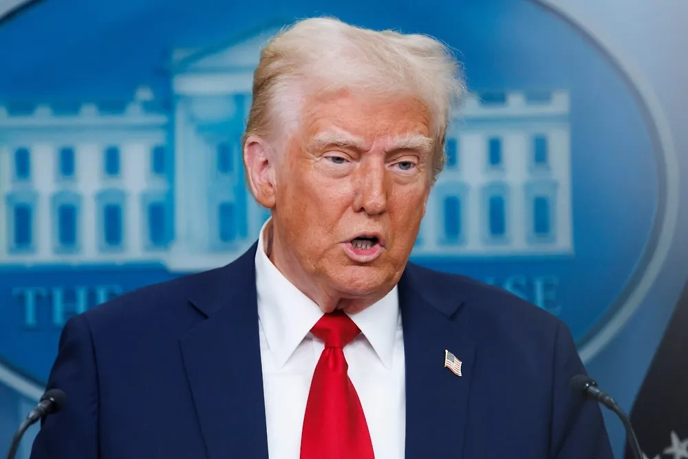 Дональд Трамп. Обложка © Shutterstock / FOTODOM / Joshua Sukoff