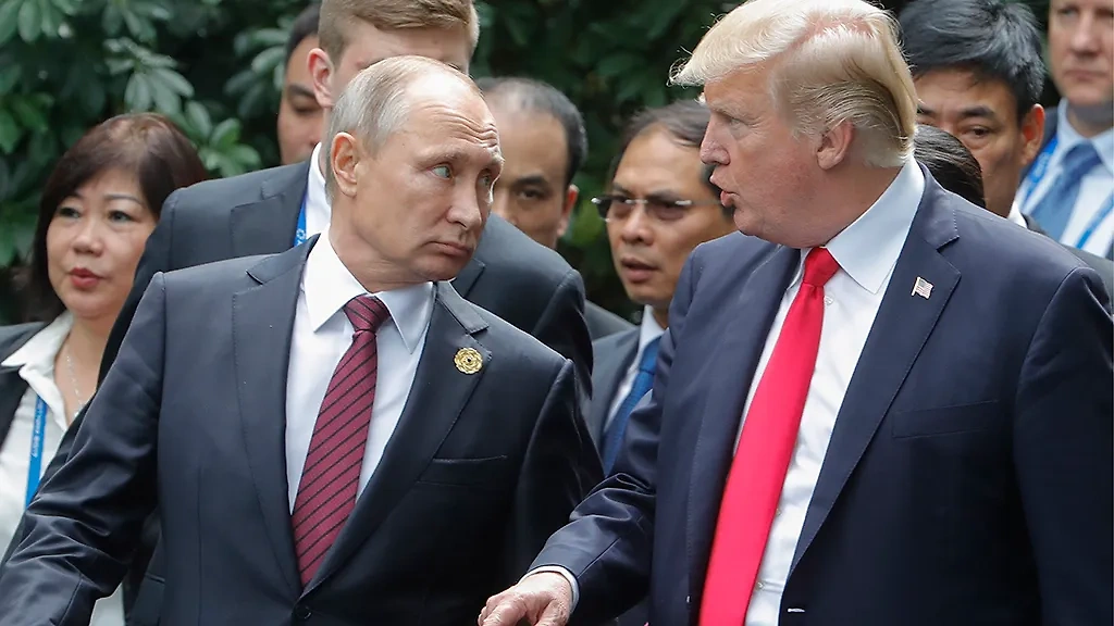 Владимир Путин и Дональд Трамп. Обложка © ТАСС / Михаил Метцель