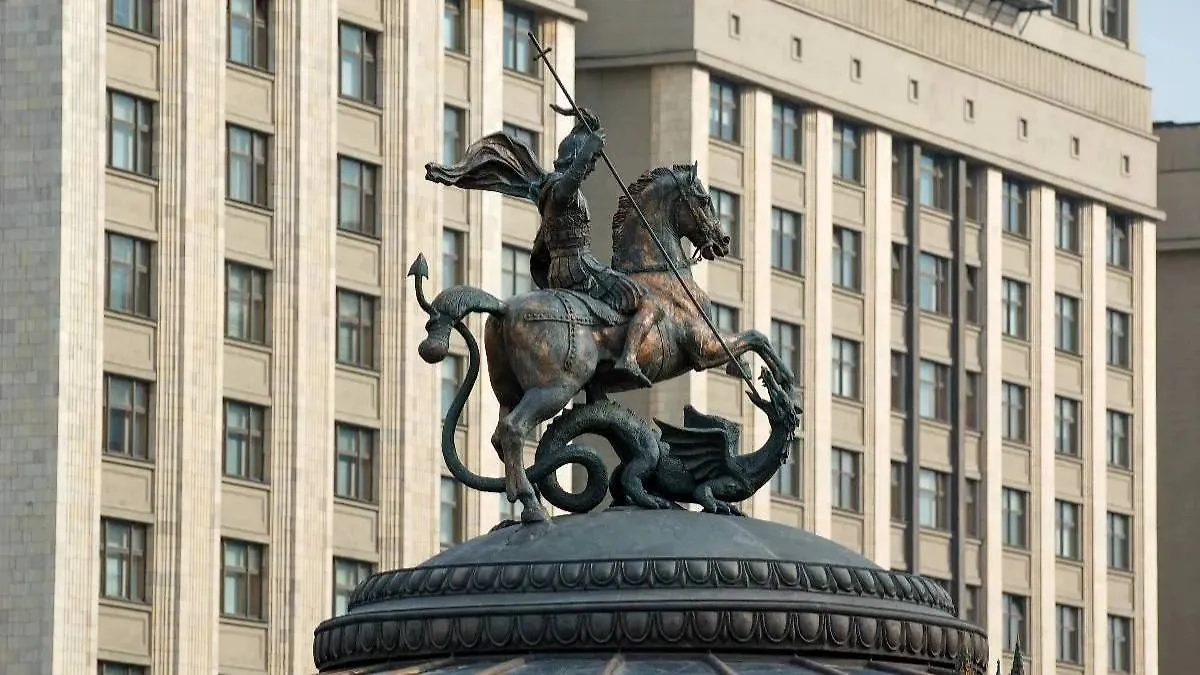 9 декабря православная церковь вспоминает одного из самых почитаемых святых — Георгия Победоносца. Обложка © Shutterstock