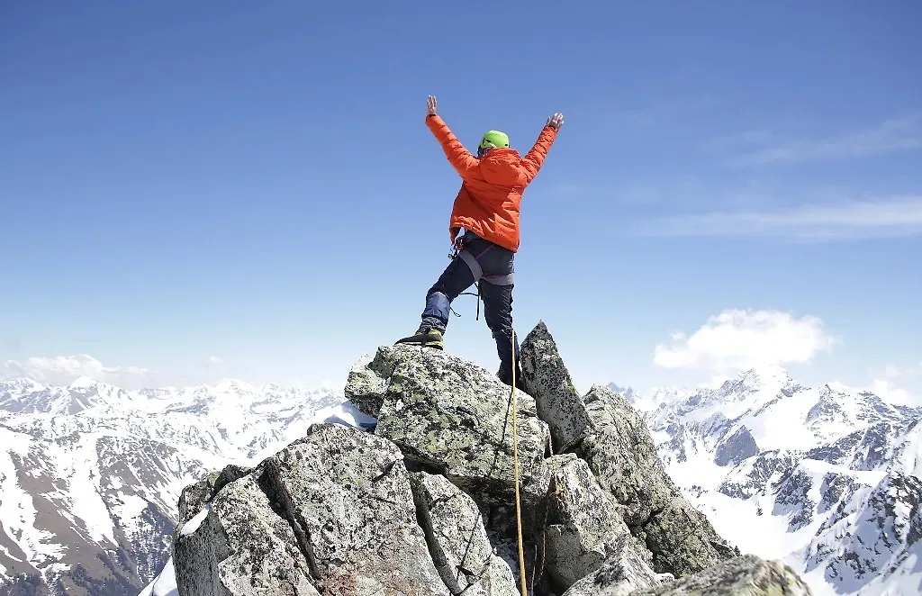16 декабря отмечается День покорения вершин. Фото © Shutterstock