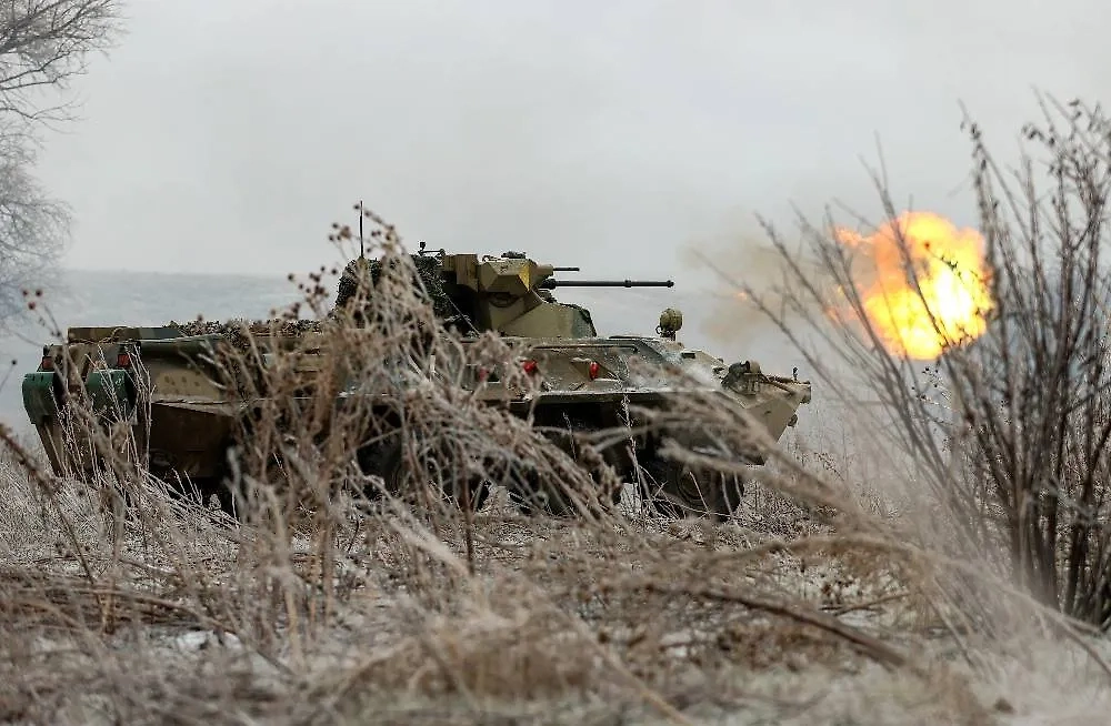 Боевая машина мотострелкового подразделения Южной группировки войск во время работы на Артёмовском направлении. Фото © ТАСС / Александр Река