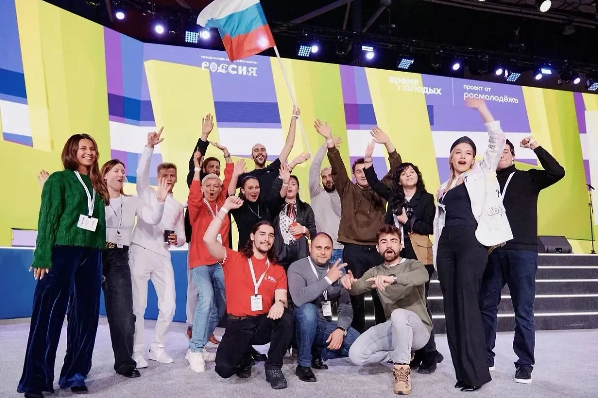 Участники Всероссийской премии "Время молодых". Фото © Предоставлено Лайфу