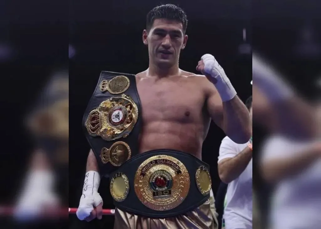 Российский боксёр Дмитрий Бивол. Обложка © Instagram (соцсеть запрещена в РФ; принадлежит корпорации Meta, которая признана в РФ экстремистской) / bivol_d