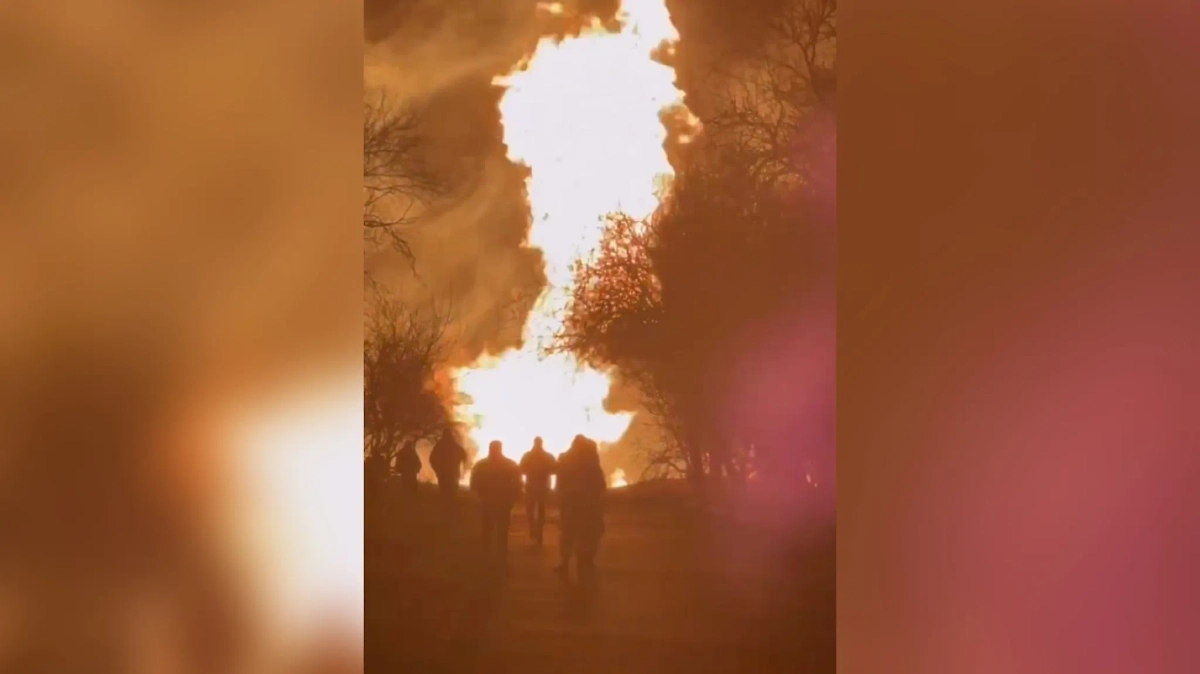 Пожар после взрыва в подконтрольном Киеву Херсоне. Обложка © Telegram / "Политика страны"