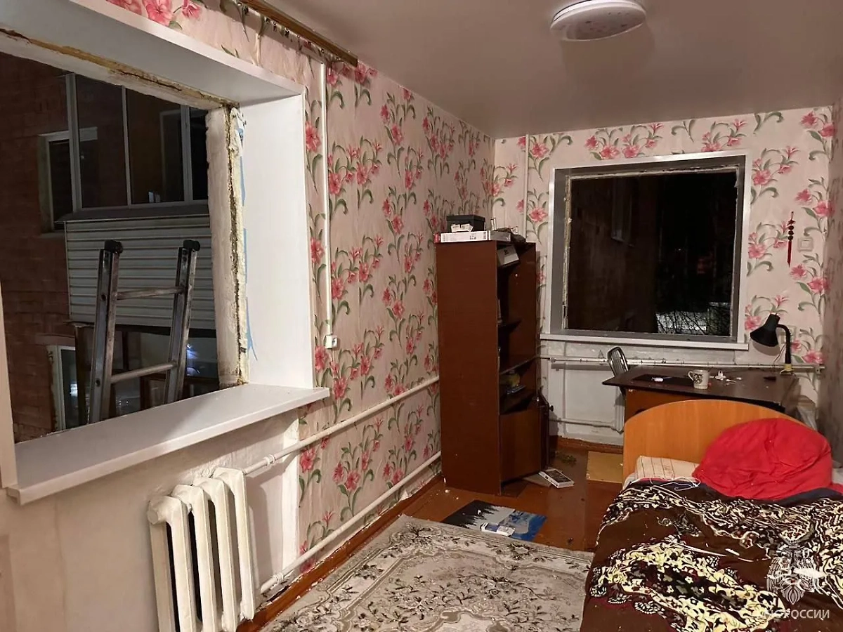 Последствия взрыва газа в жилом доме в Ижевске. Фото © Telegram / МЧС Удмуртии