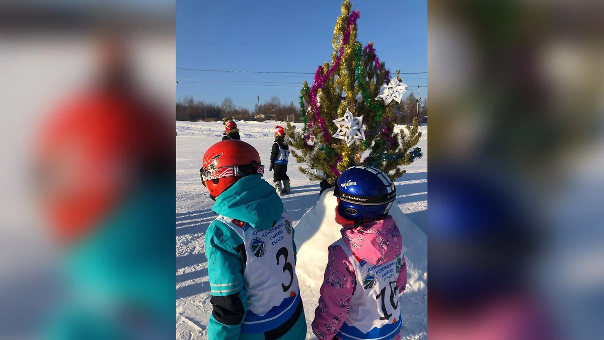 В Тынде украли ёлку с горнолыжного склона. Обложка © t.me / Спортивная школа – 1