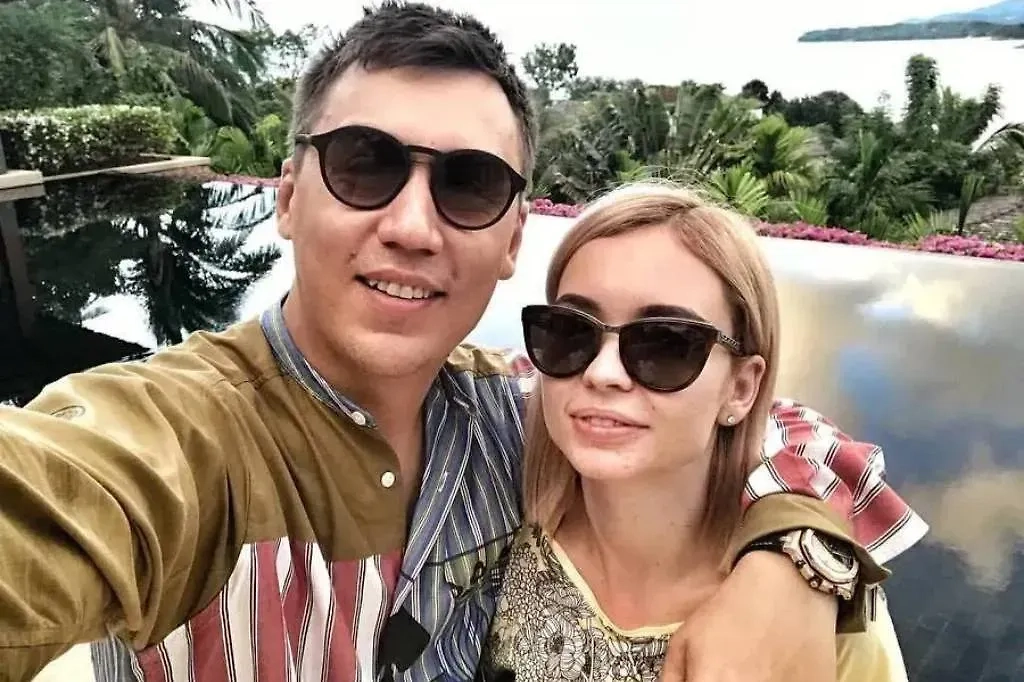 Блогер Дмитрий Портнягин с женой Екатериной. Обложка © Instagram (соцсеть запрещена в РФ; принадлежит корпорации Meta, которая признана в РФ экстремистской) / portnyagin