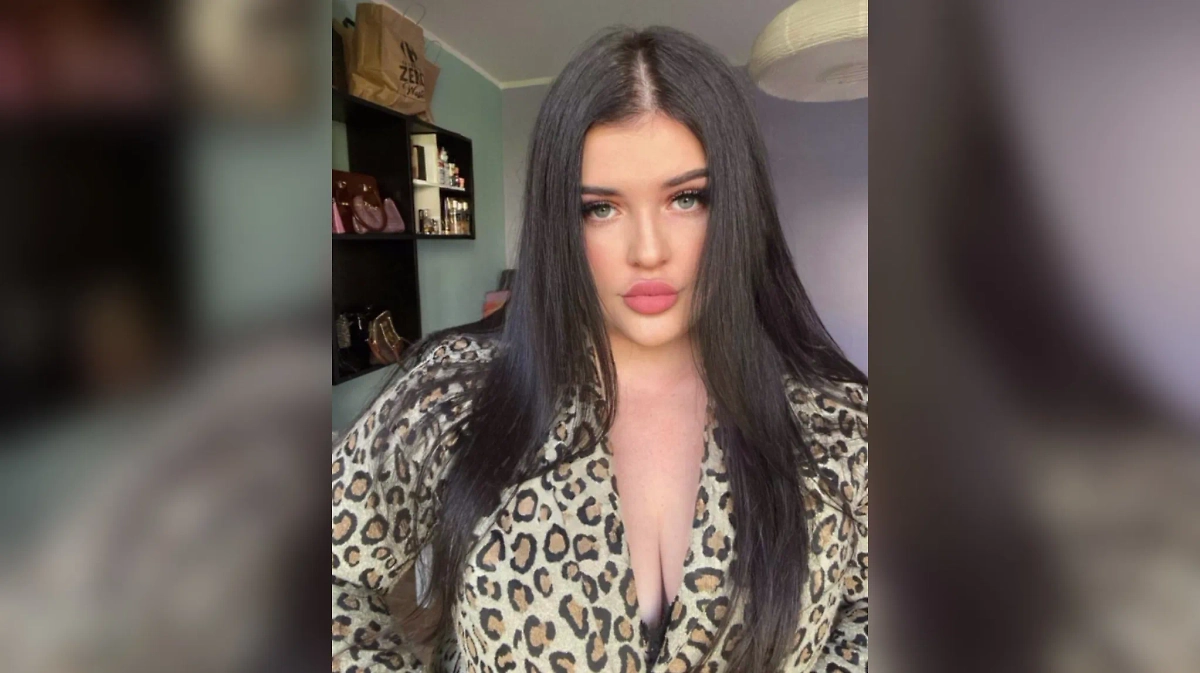 Отправительница посылки из Польши. Фото © Центр общественных связей (ЦОС) ФСБ России.