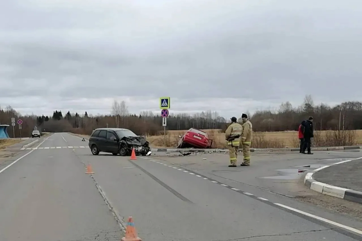 Последствия аварии на 20-м километре автодороги Любим – Пречистое – Буй. Фото © Telegram / УМВД России по Ярославской области