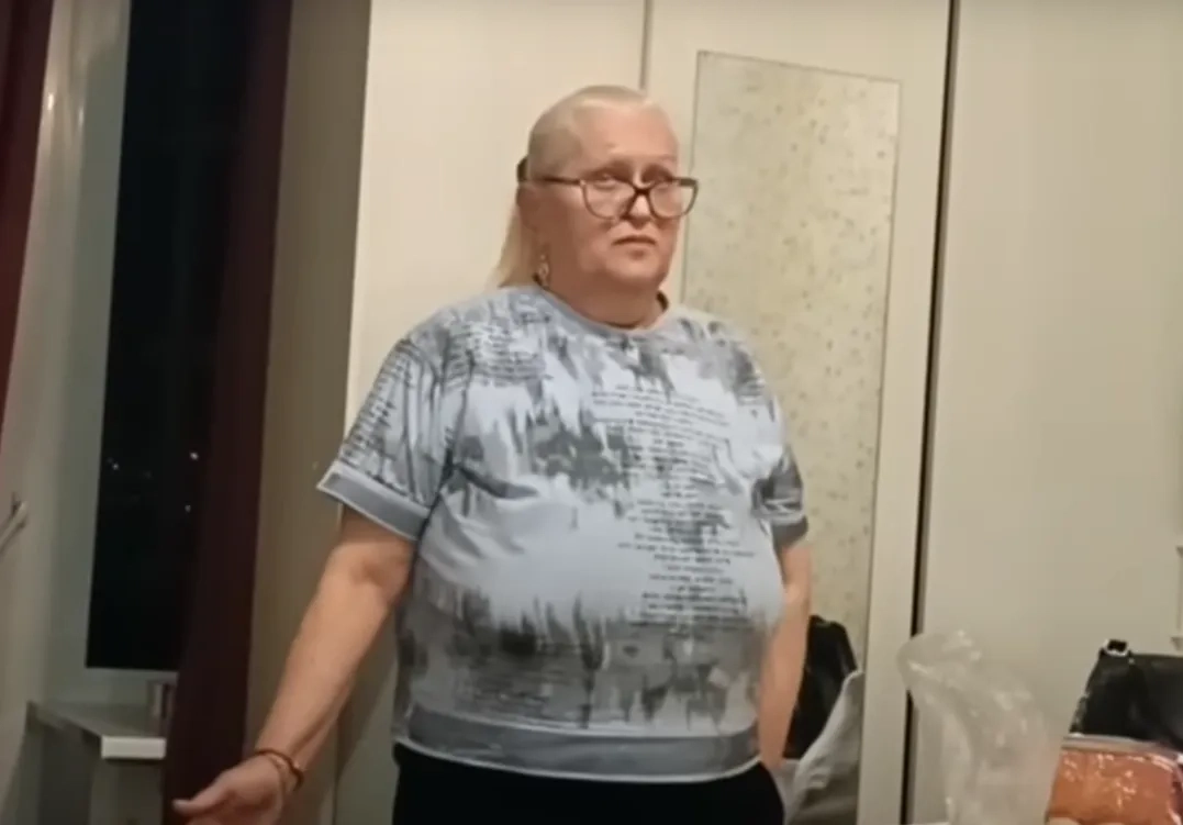 Наталья, державшая в рабстве людей в Подмосковье. Скриншот © YouTube / "Движение Альтернатива"