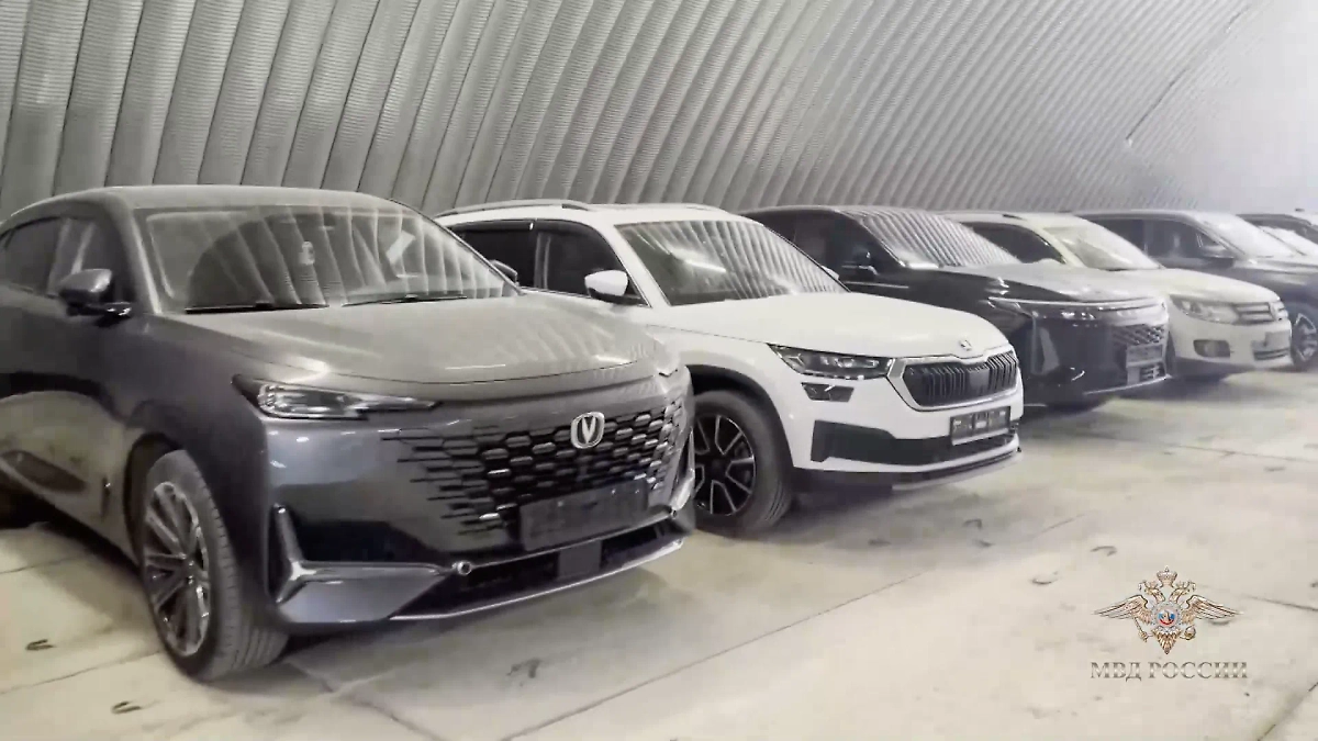 Обыски по делу о незаконной банковской деятельности в Волгограде. Фото © Telegram / Ирина Волк