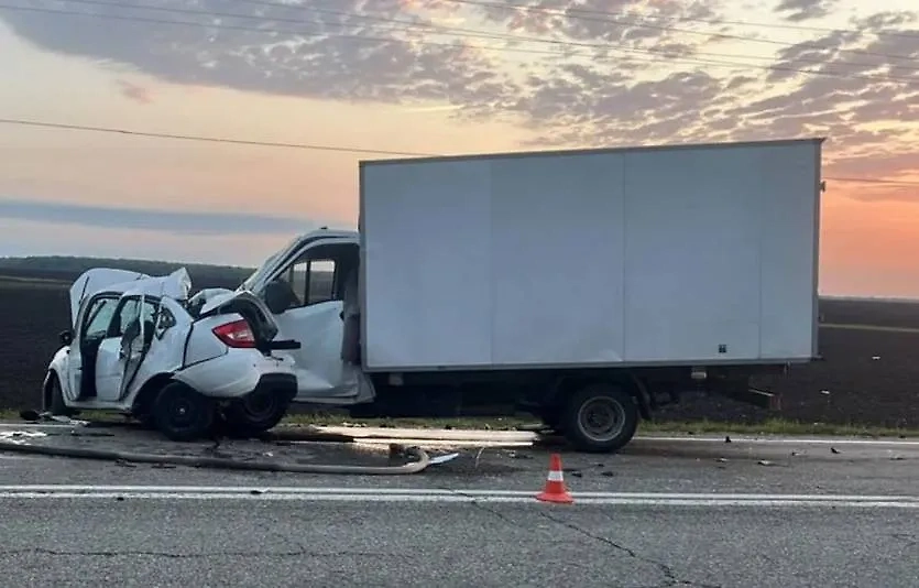 Место смертельного ДТП в Адыгее. Обложка © Telegram / МВД по Республике Адыгея