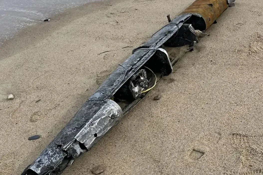 Найденный обломок сверхсекретной ракеты RCAT в Массачусетсе. Обложка © X / Cape Cod National Seashore