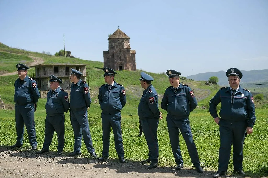 Армения объявила, что приступает к работам по делимитации границ с Азербайджаном. Обложка © ТАСС / Александр Патрин