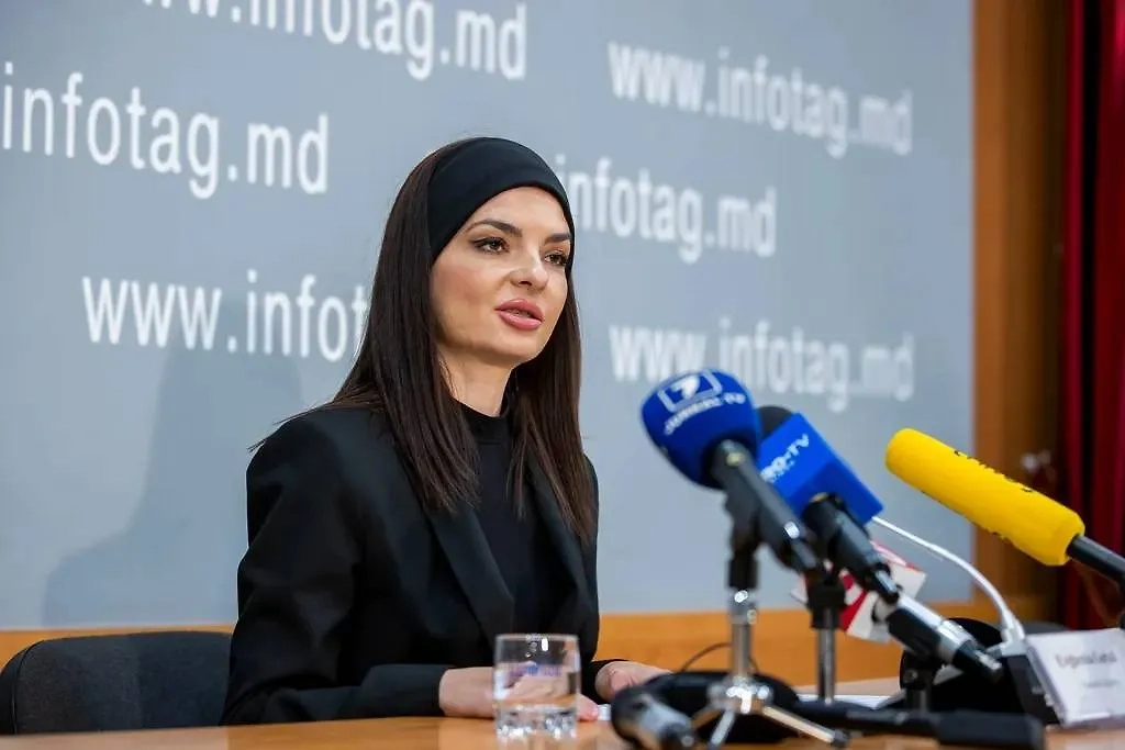 Обложка © ТАСС / EPA / DUMITRU DORU