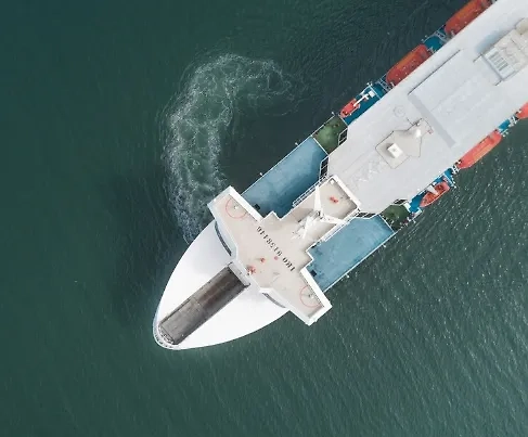 Британское судно атаковано у Йемена. Обложка © Freepik / Wirestock