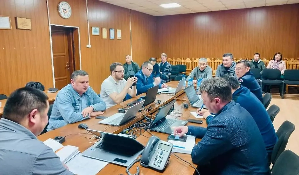 Заседание республиканского и районного оперштабов в Якутии. Обложка © Telegram / Николай Харбин