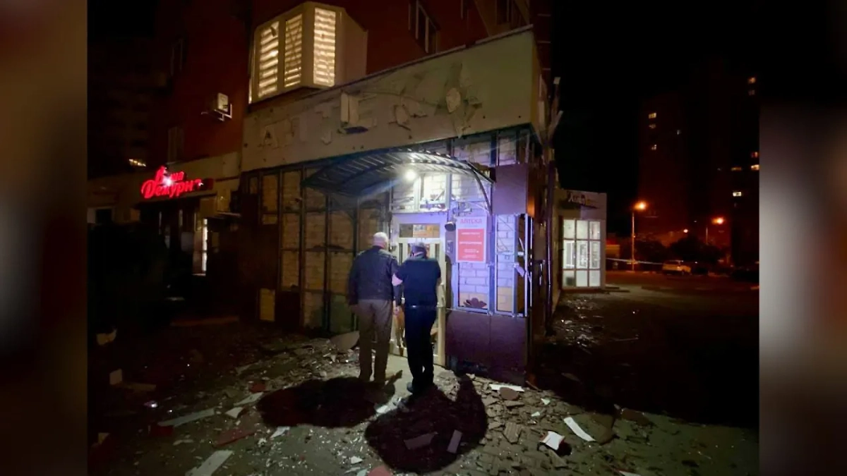 Повреждения в Белгороде после обстрела ВСУ вечером 25 мая. Обложка © Telegram / v_v_demidov