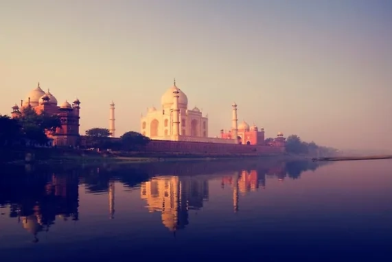 Температура воздуха в Дели побила все рекорды. Обложка © Freepik / rawpixel.com