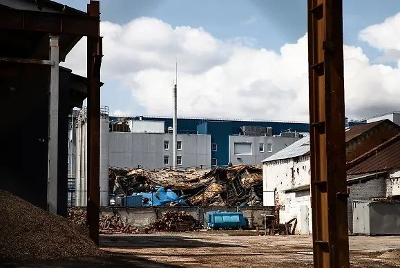 Повреждён коммунальный объект в подконтрольной Киеву части Херсонщины. Обложка © freepik