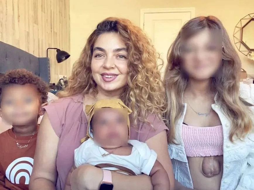 Дари с детьми. Обложка © Instagram (соцсеть запрещена в РФ, принадлежит корпорации Meta, которая признана в РФ экстремистской) / dariborun