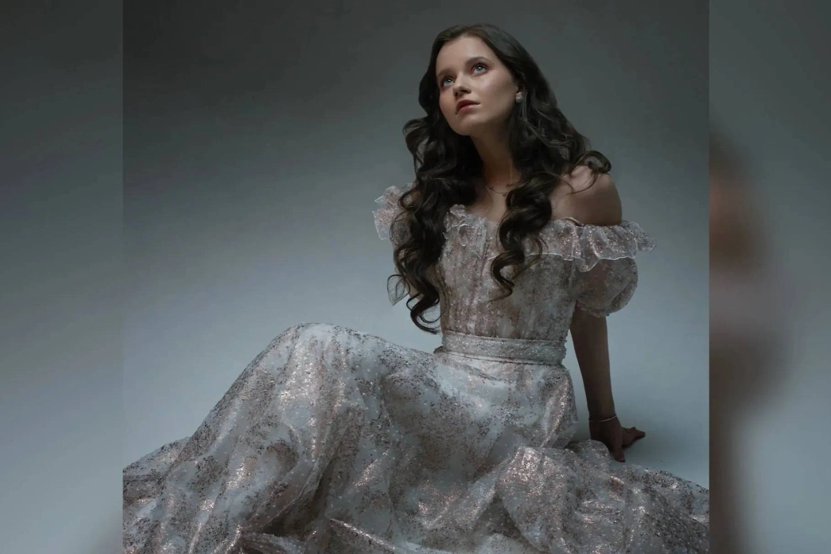 Победительница детского "Голоса" Алиса Кожикина, сейчас девушке 20 лет. Фото © VK / Алиса Кожикина