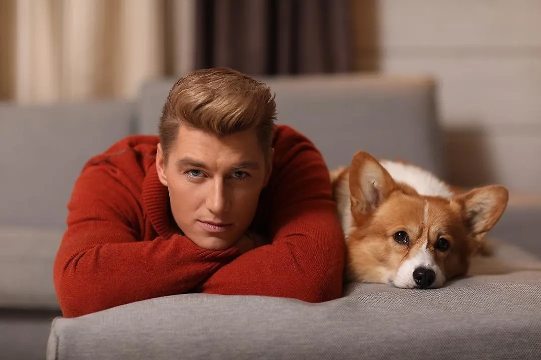 Певец Алексей Воробьёв. Фото © Instagram (признан экстремистской организацией и запрещён на территории Российской Федерации) / mr.alexsparrow