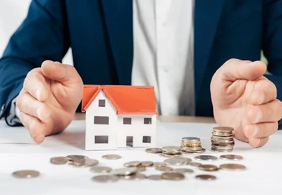 Наследники также получают все задолженности умершего родственника. Обложка © freepik