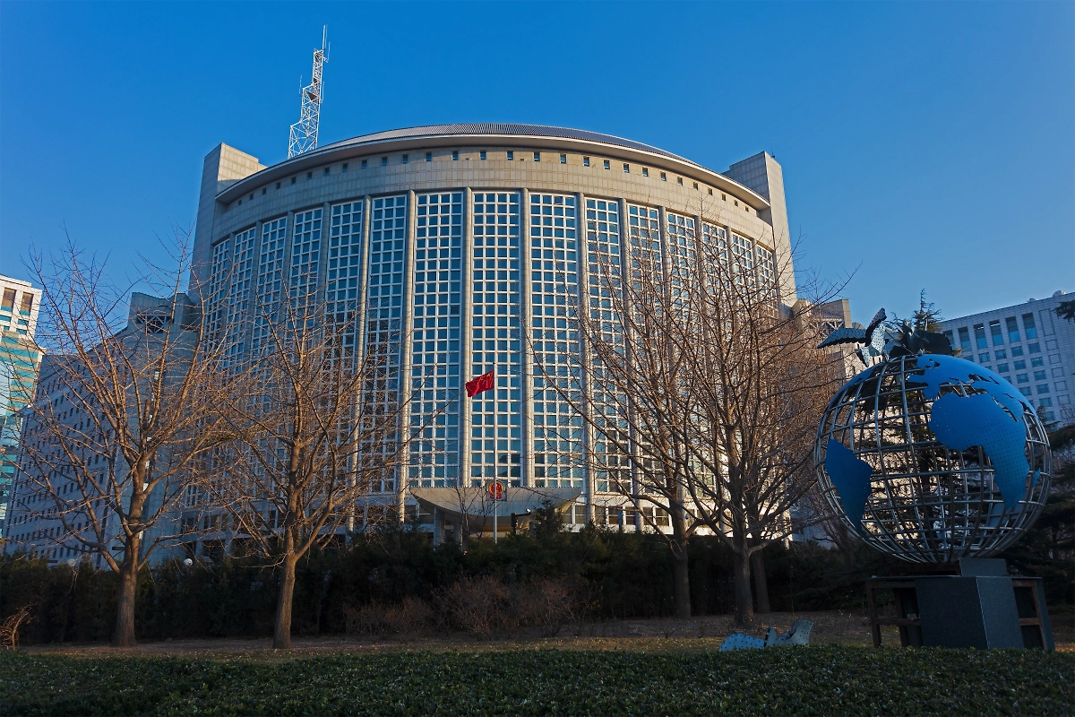 Здание МИД Китая, Пекин. Обложка © Shutterstock / FOTODOM / testing