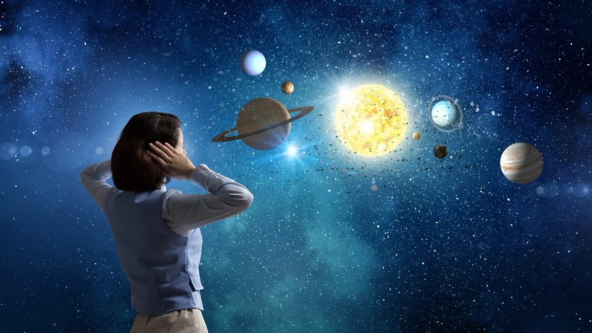 Над поверхностью Солнца поднимаются гигантскими арками силовые линии магнитных полей светила. Обложка © Shutterstock / FOTODOM / Sergey Nivens