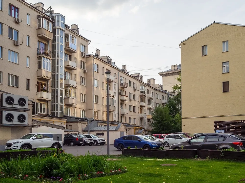 При покупке жилья с ремонтом нужно взять с собой эксперта. Обложка © Shutterstock / FOTODOM