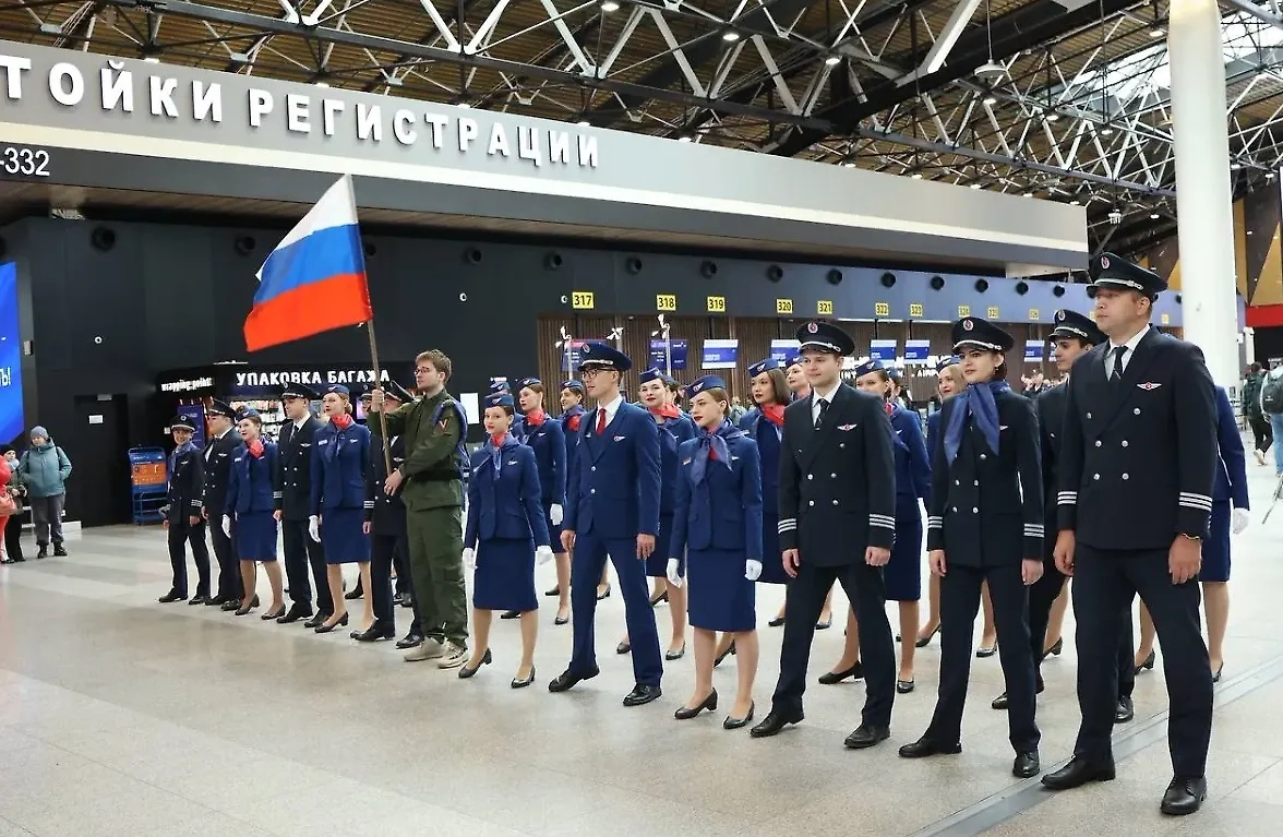 Флешмоб "Синий платочек Победы". Фото © Предоставлено Life.ru