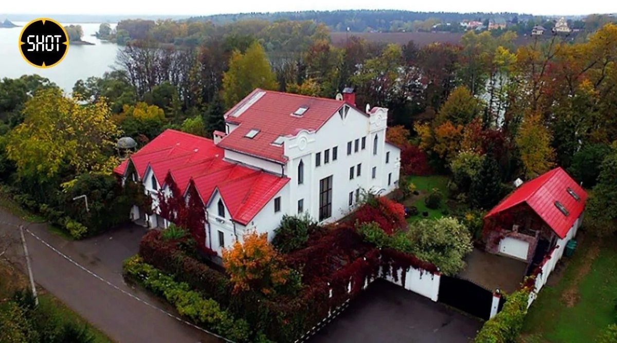 Особняк в Бережках, подаренный Аллой Пугачёвой своему внуку Никите Преснякову. Фото © Telegram / SHOT