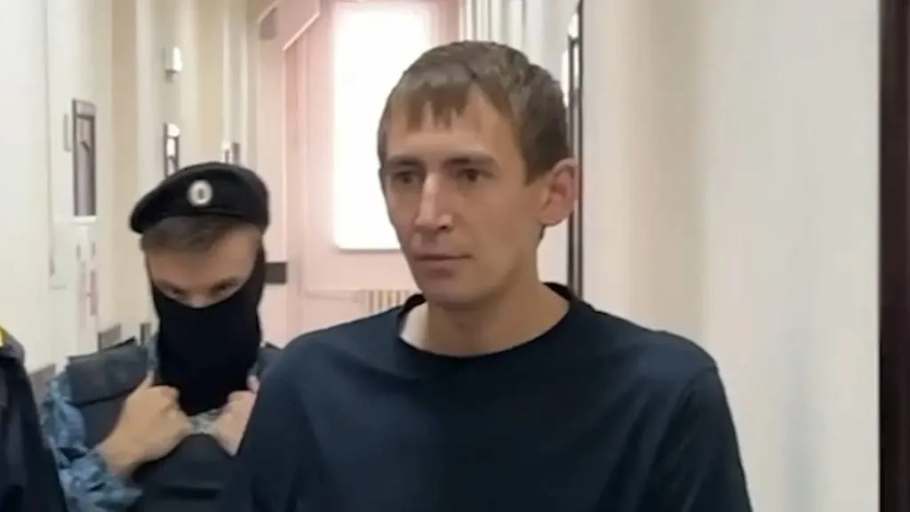 Угнавший служебную машину в Уфе Павел Коврижников. Обложка © Telegram / SHOT