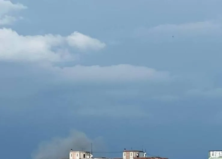 Дым после серии взрывов в Харькове. Обложка © Telegram / place_kharkiv