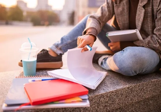 На Украине хотят мобилизовать заочников. Обложка © freepik 