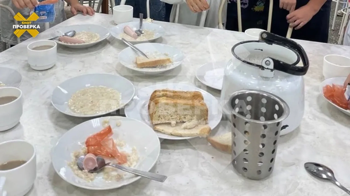 Столовая в лагере "Уральские зори". Фото © SHOT ПРОВЕРКА