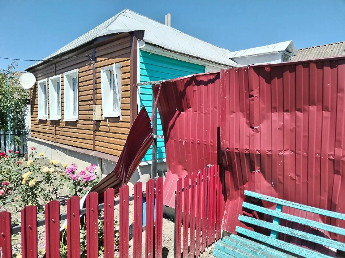 Последствия обстрела села Гуево. Обложка © Telegram / Алексей Смирнов