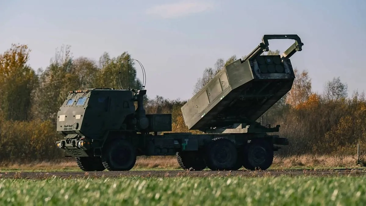 Комплекс HIMARS. Обложка © Shutterstock / FOTODOM / Karlis Dambrans