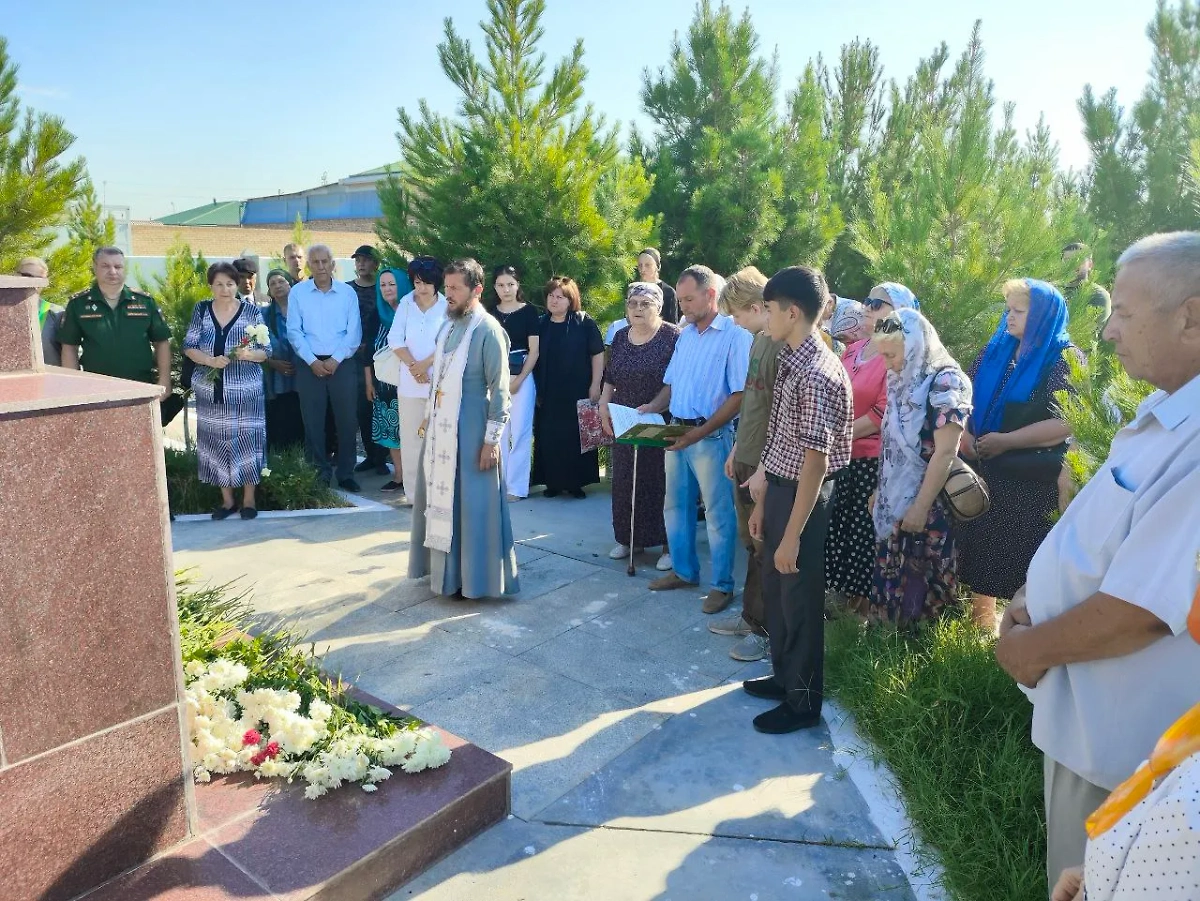 Акция "Свеча Памяти" в Туркменистане. Фото © Telegram / Посольство России в Туркменистане