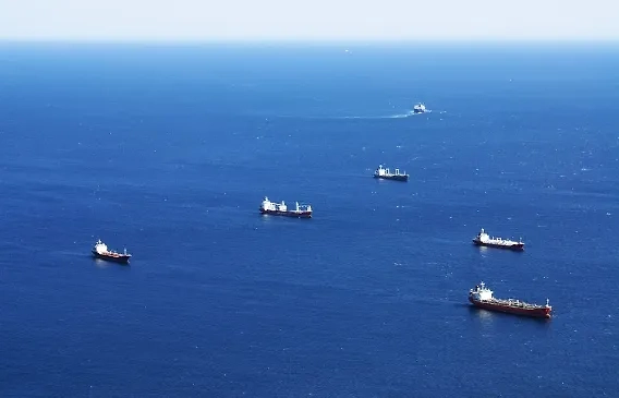 Дания не имеет права ограничивать судоходство в Балтийском море. Обложка © freepik / wirestock