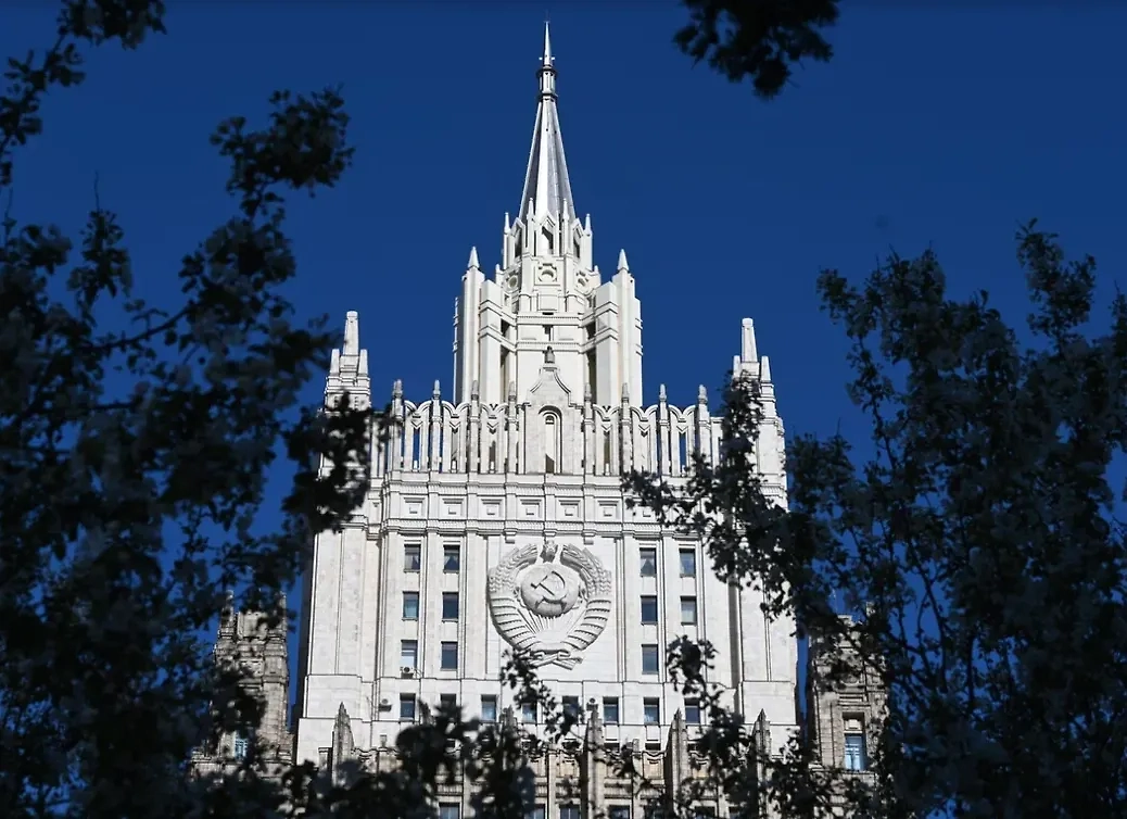 МИД РФ опроверг слухи об отказе "Талибана"* посетить ПМЭФ. Обложка © Life.ru / Павел Баранов