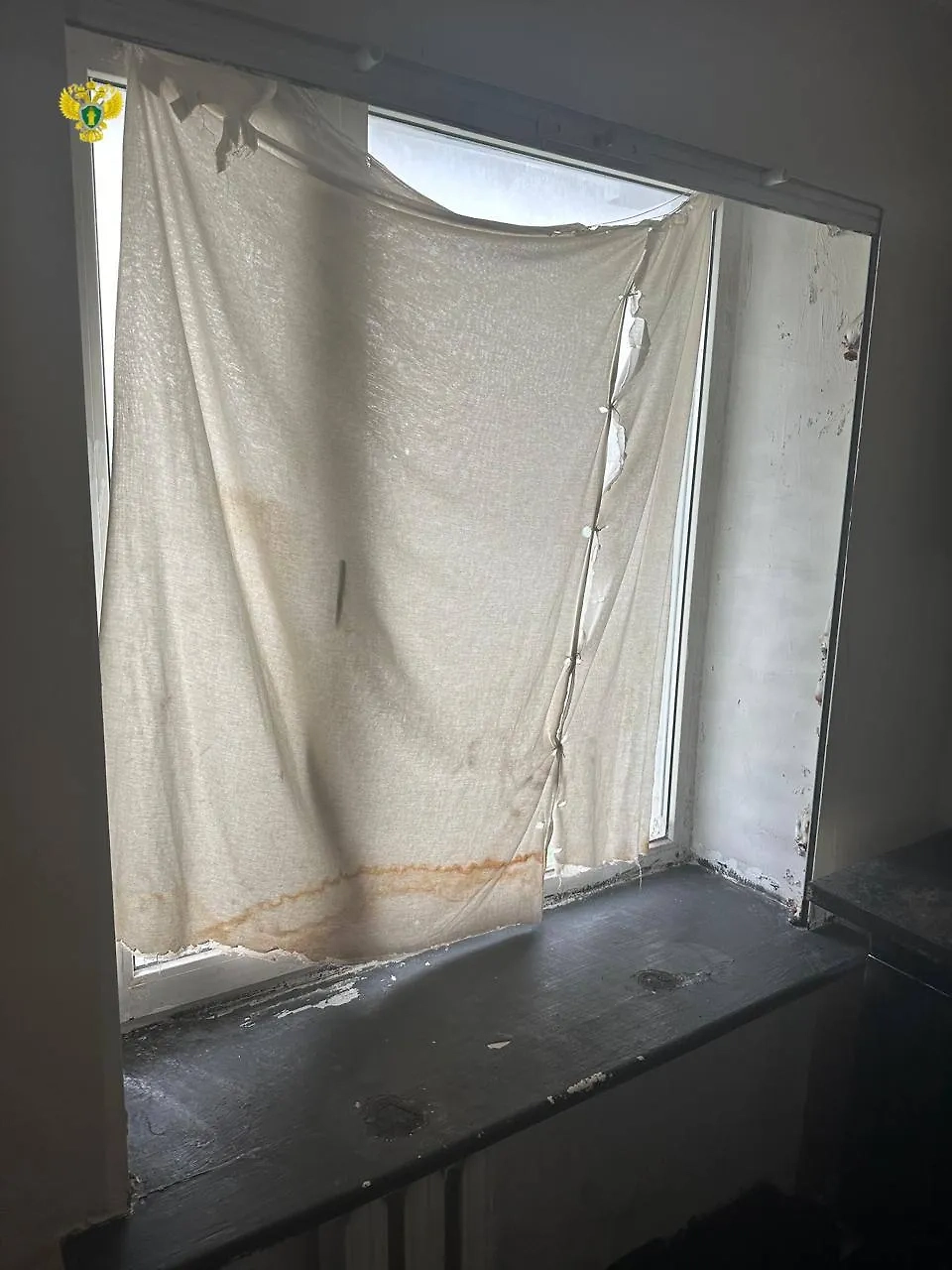 Кадры из квартиры по месту регистрации подозреваемого. Фото © Telegram / Прокуратура Москвы