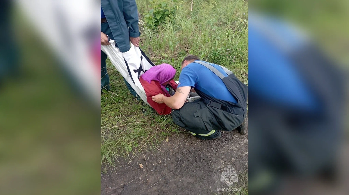 Заблудившуюся в лесу женщину нашли спустя неделю. Фото © Telegram / МЧС России
