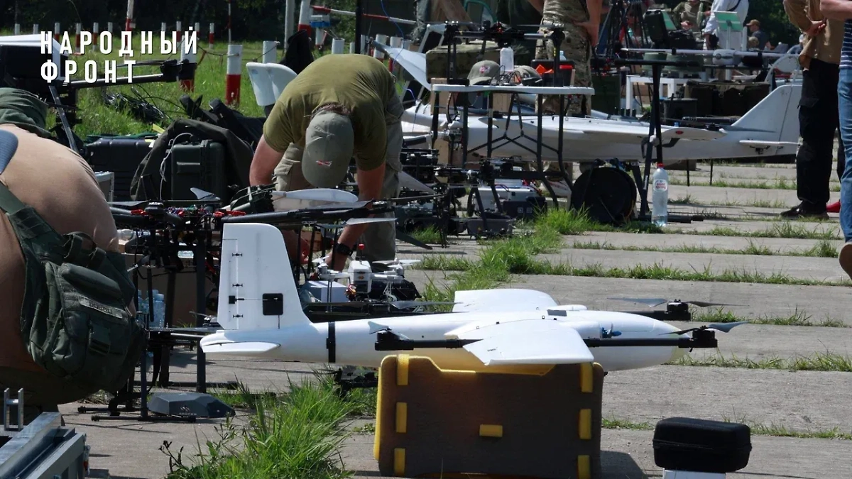 "Кулибин-клуб" провёл испытания дронов – аналогов международных брендов. Обложка © Предоставлено Life.ru