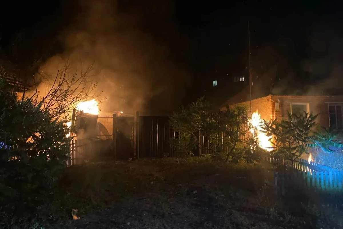 ВСУ повторно обстреляли город Шебекино в Белгородской области. Обложка © Telegram / Настоящий Гладков