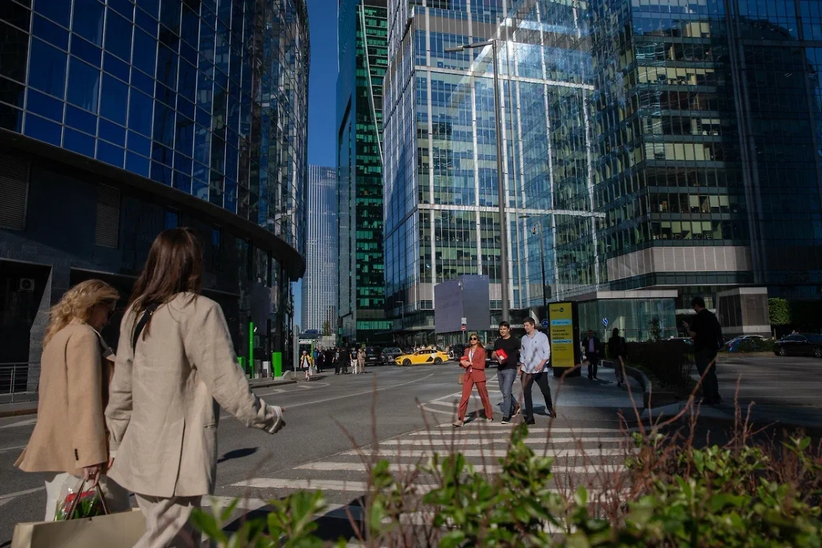 Всемирный банк признал Россию страной с высоким уровнем доходов. Обложка © Life.ru